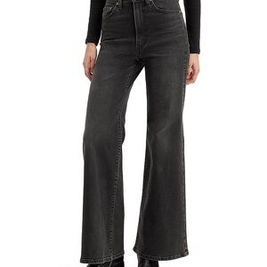 Levi's Grey Ribcage Flare size 31/32